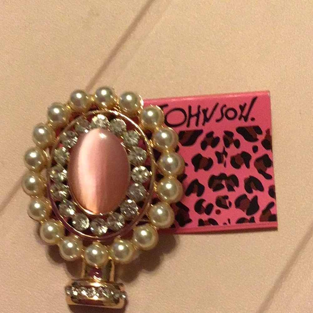 NWT,BETSY JOHNSON PIN,PINK AND CLEAR CRYSTALS, PIN
